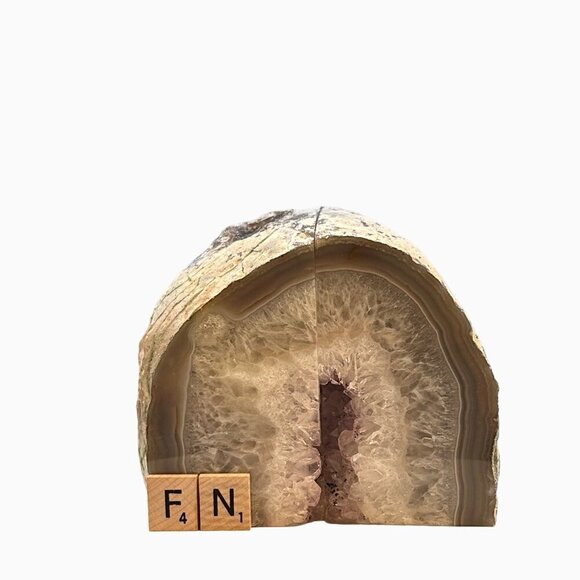 Amethyst Geode Center Agate bookends w/ Naturally Heart Shaped Stone, 4+ lbs. - Picture 12 of 14